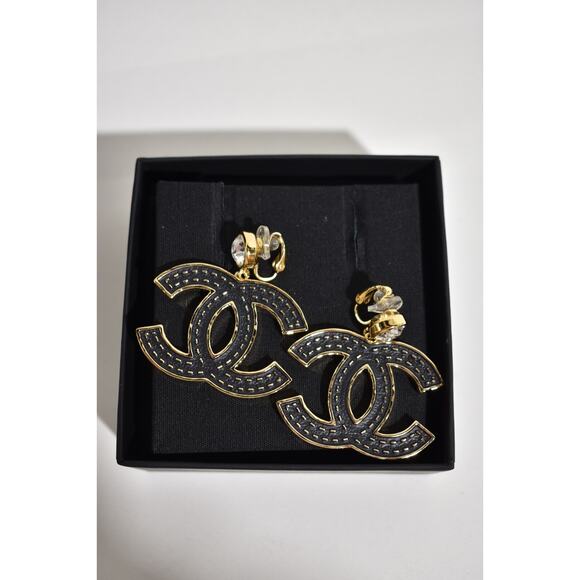 Chanel 23S XL Gold Black Crystal Clip On CC Logo Dangle Drop Statement Earrings - Picture 6 of 12